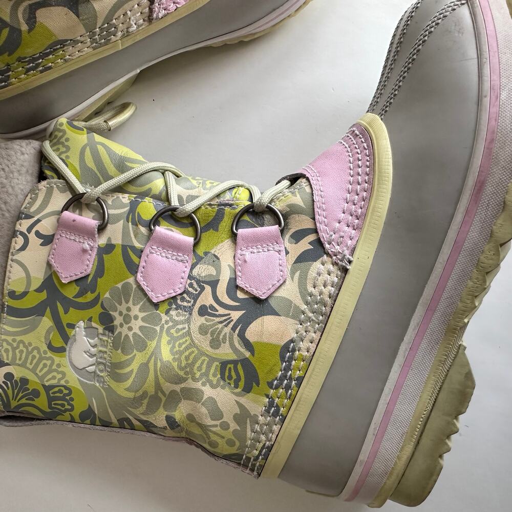 Sorel Yoot Pac Floral Pastel Winter Snow Boots - Size 4 - Picture 4 of 7